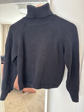 Kotn - Black Turtleneck Knit Sweater